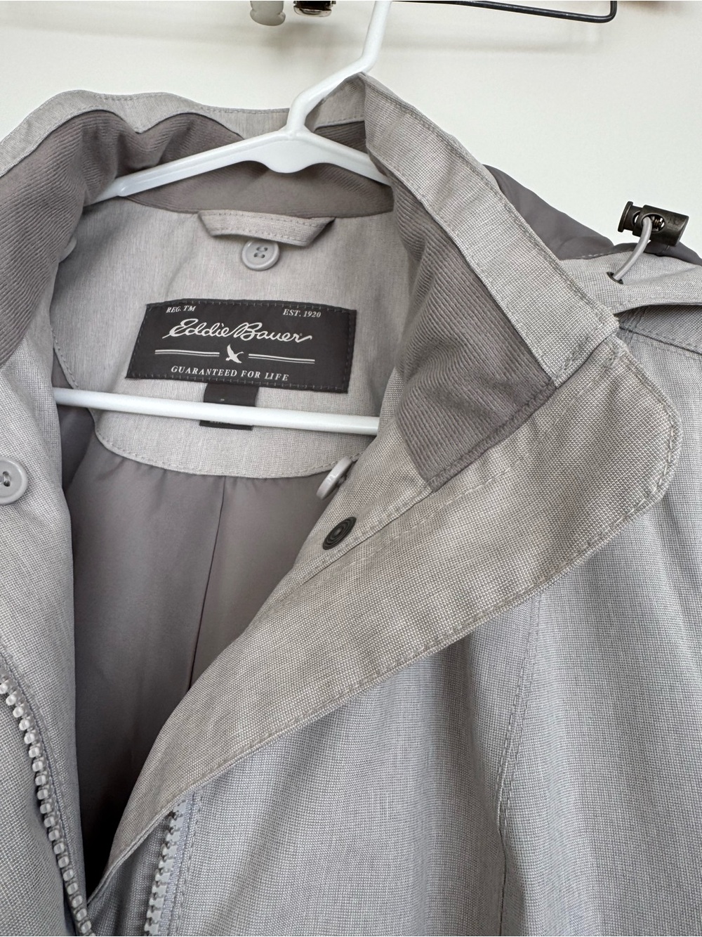 Eddie Bauer Light Gray Soft Lavender Women's Hooded Raincoat Size S